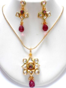 Kundan Pendant Sets